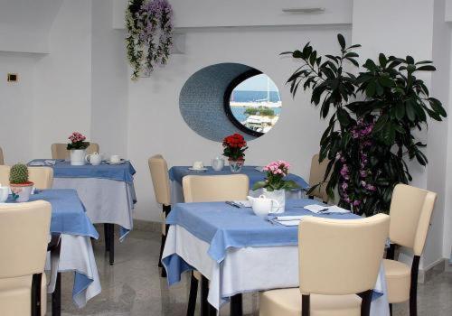 Carolina Forio di Ischia