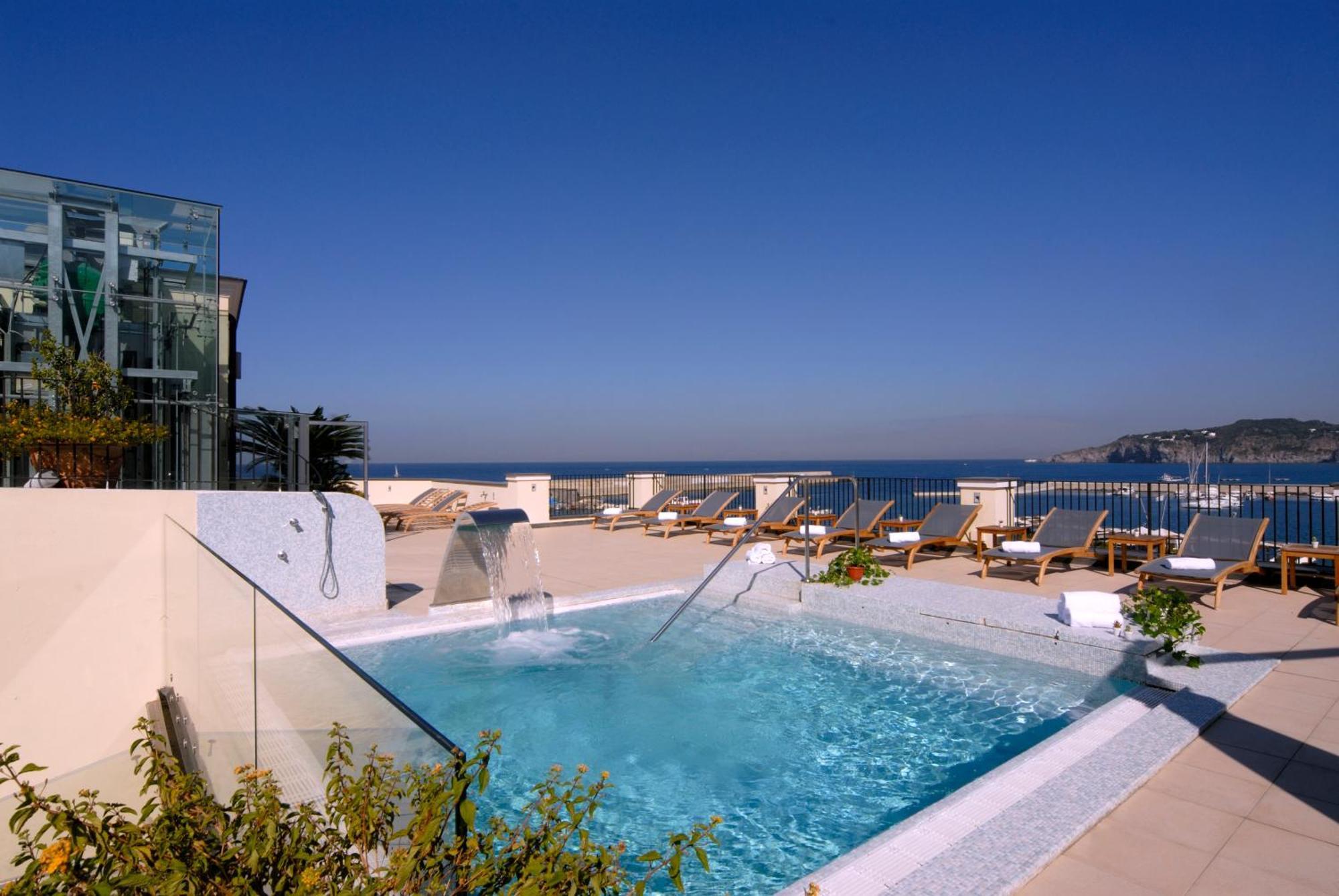 Hotel Carolina 4*
