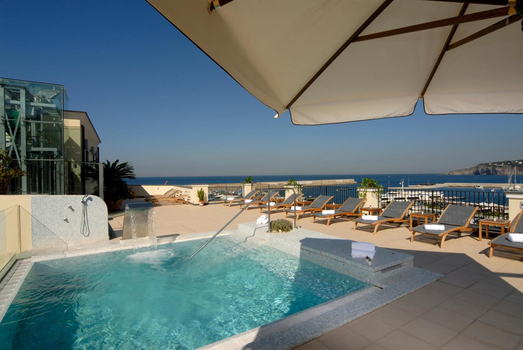 Hotel Carolina